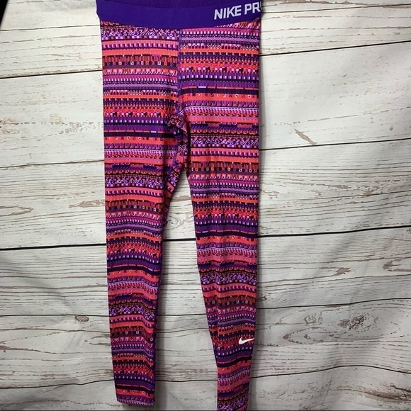 Nike Pro Aztec Leggings - Picture 2 of 8